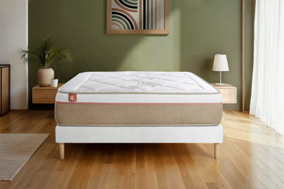 Pack lit complet 140x190 cm - Matelas + Sommier Blanc (en kit) + 2 oreillers + Couette - Le Soyeux