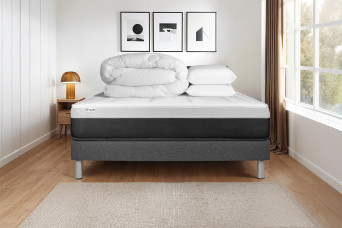 Pack lit complet 140x200 cm - Matelas + Sommier Gris (en kit) + 2 oreillers + Couette - Vital Form
