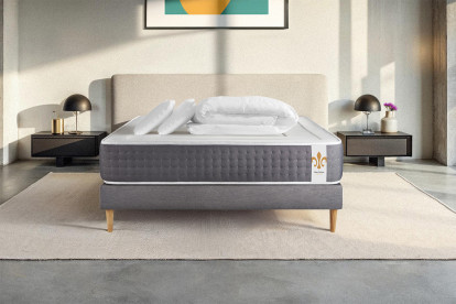 Pack lit complet 140x200 cm - Matelas + Sommier Gris + 2 oreillers + Couette - Vingt-Six