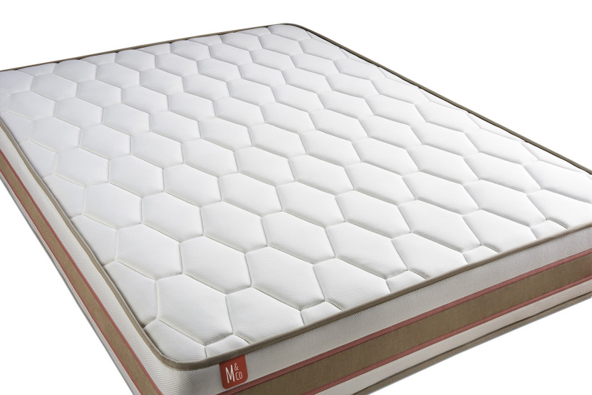 Pack lit complet 180x200 cm - Matelas + Sommier Blanc (en kit) + 2 oreillers + Couette - Le Délicat