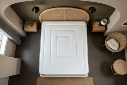 Pack lit complet 140x190 cm - Matelas + Sommier Blanc + 2 oreillers + Couette - Le Raffiné