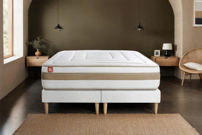 Pack lit complet 200x200 cm - Matelas + 2 Sommiers Blancs + 2 oreillers + Couette - Le Raffiné