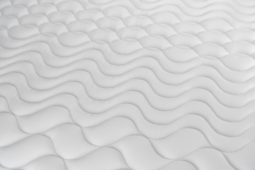Ensemble Matelas Sommier 140x200 cm - Sommier Noir (déjà monté) - Vital Power Zen